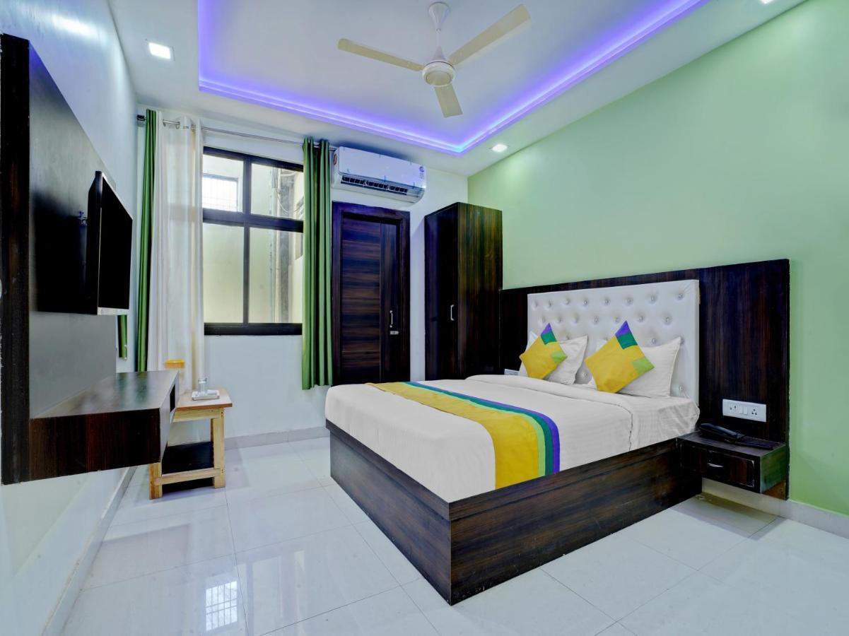 Hotel The Orient Tree, Agra Agra  Bagian luar foto
