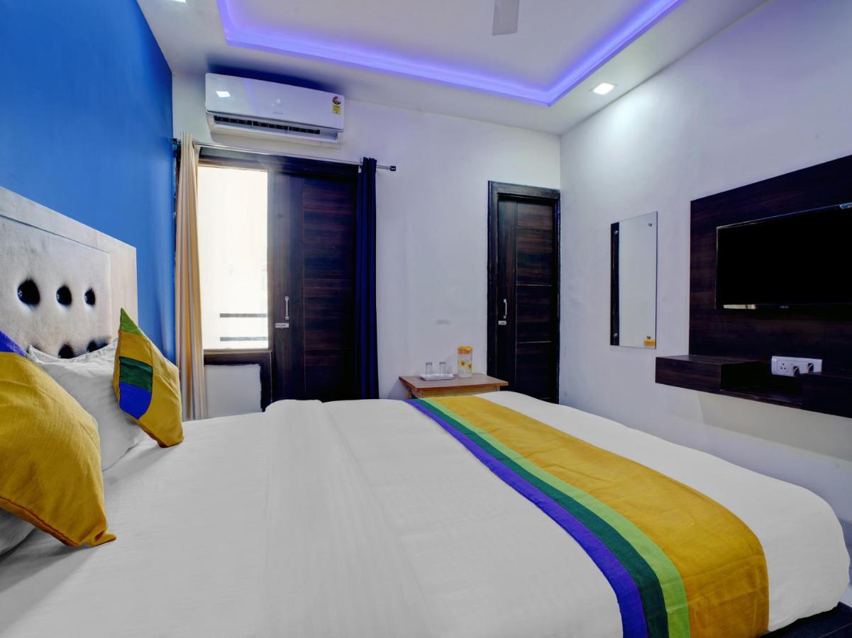 Hotel The Orient Tree, Agra Agra  Bagian luar foto