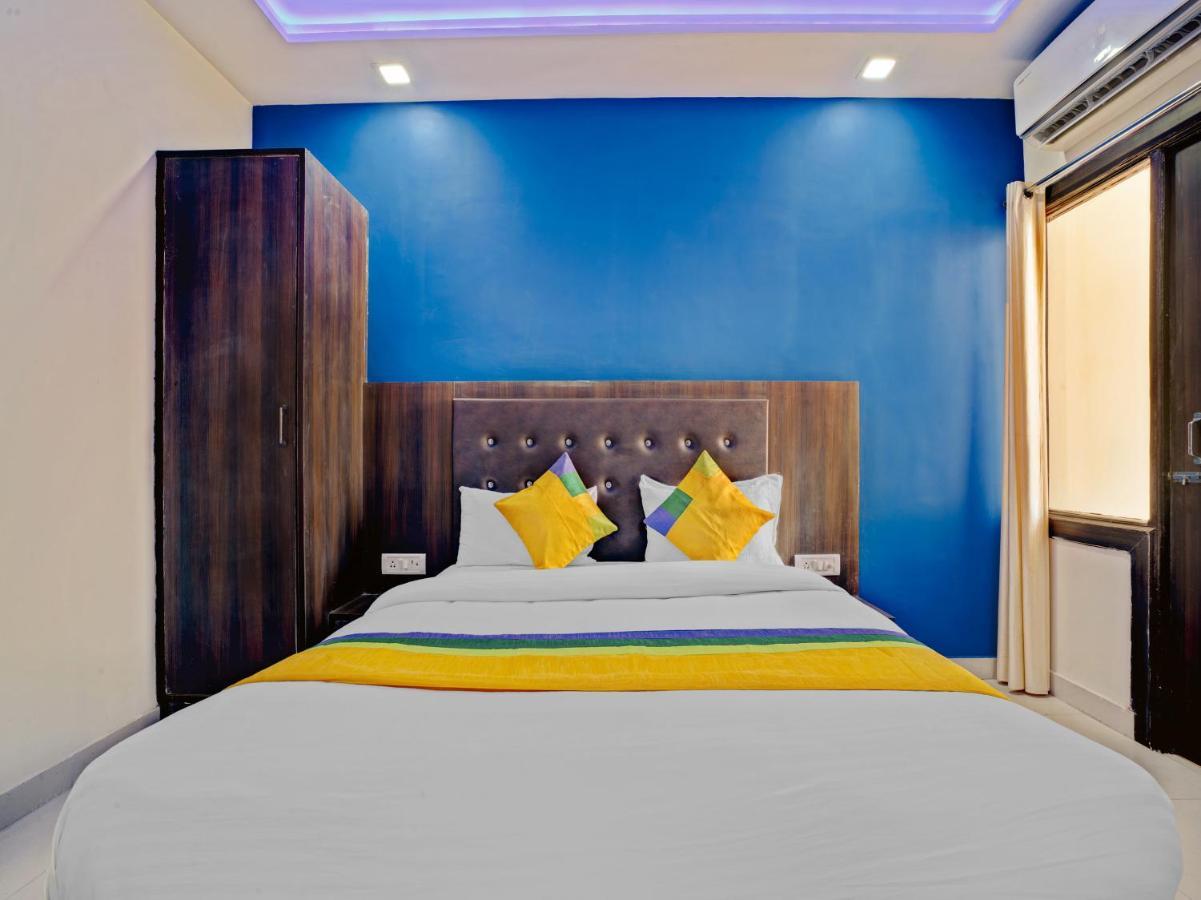 Hotel The Orient Tree, Agra Agra  Bagian luar foto