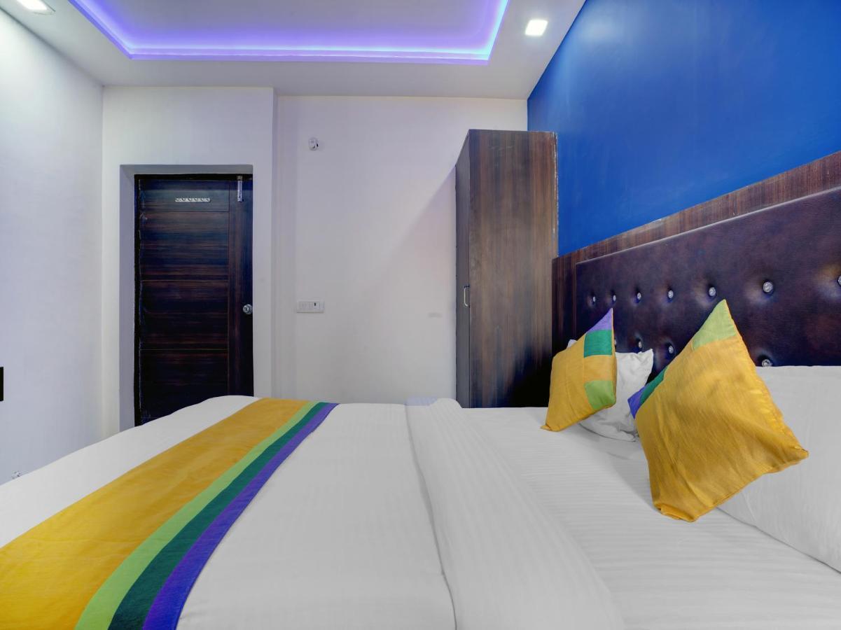 Hotel The Orient Tree, Agra Agra  Bagian luar foto